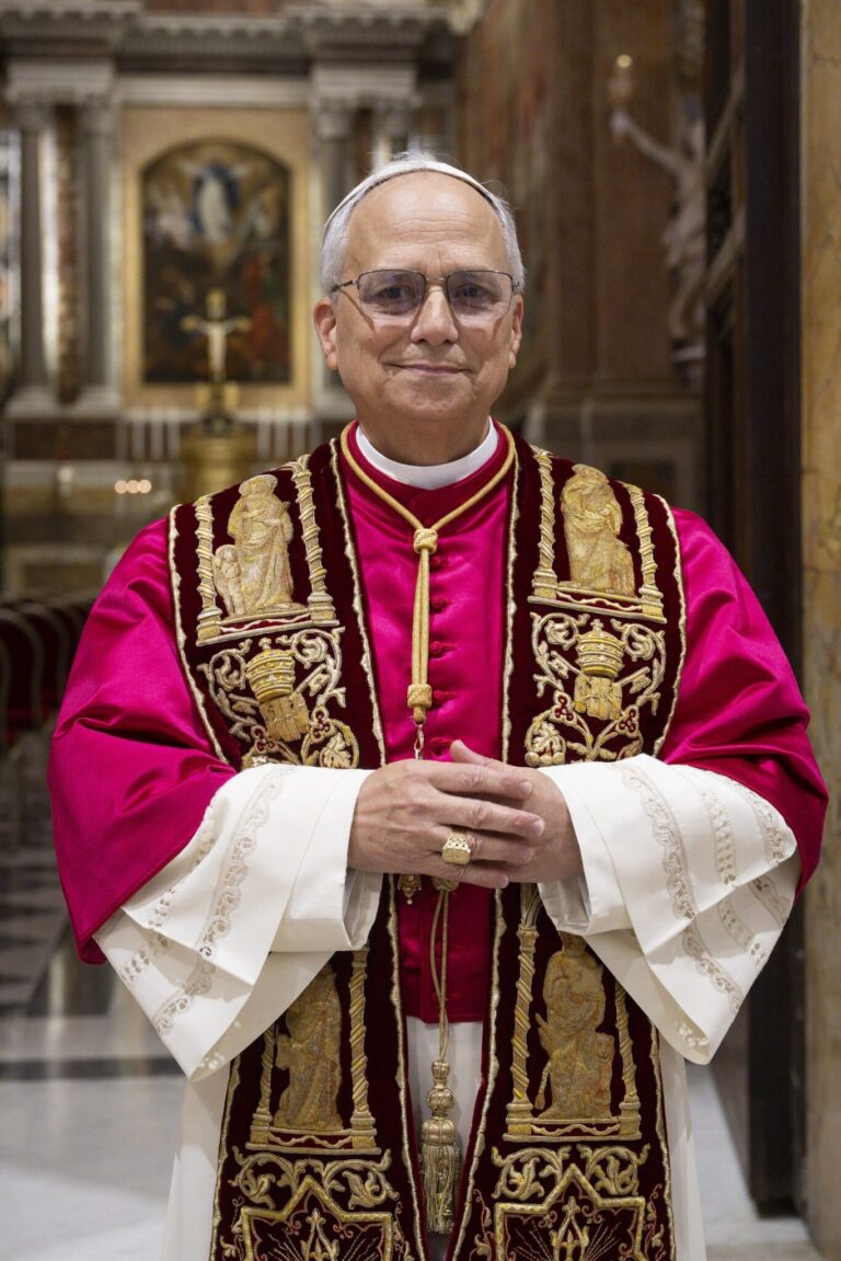 20250510T0515-Portrait-Pope-Leo-Xiv-1796976-1366X2048